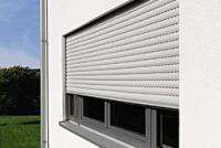 Rollladen bei Fenster in anthrazit