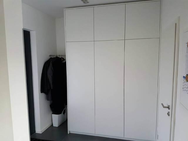 Garderobe in weiß 